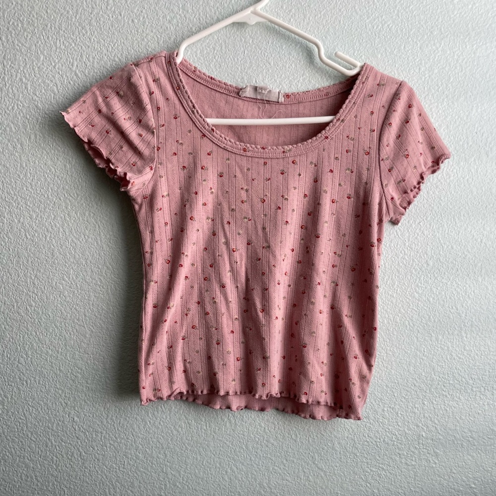 light pink baby tee!